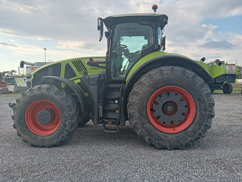 Tractor Claas Axion 960 cmatic