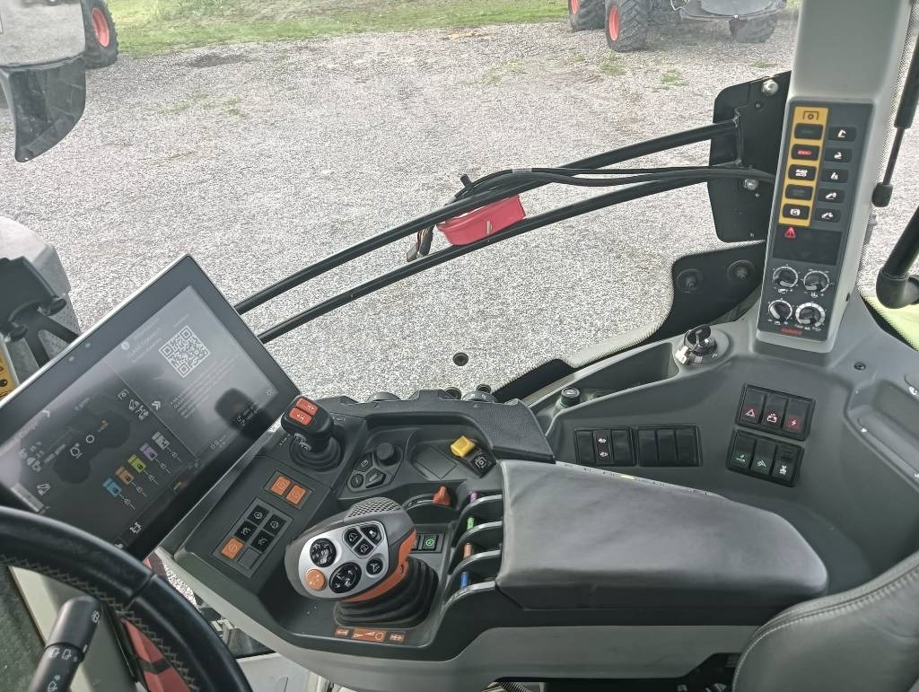 Tractor Claas Axion 960 cmatic