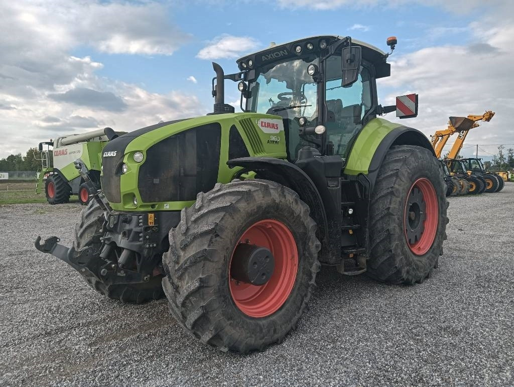 Tractor Claas Axion 960 cmatic