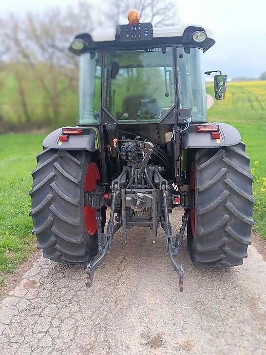 Tractor Claas Axos 240