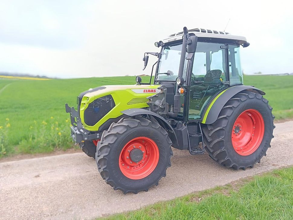 Tractor Claas Axos 240