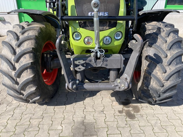 Tractor Claas Axos 310