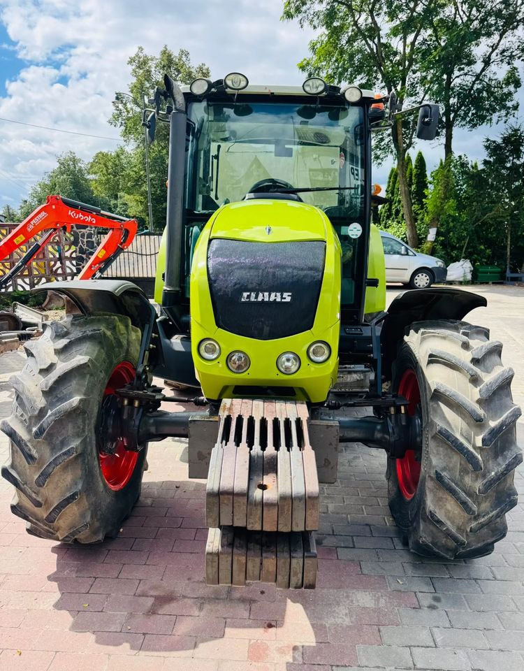 Tractor Claas Axos 330