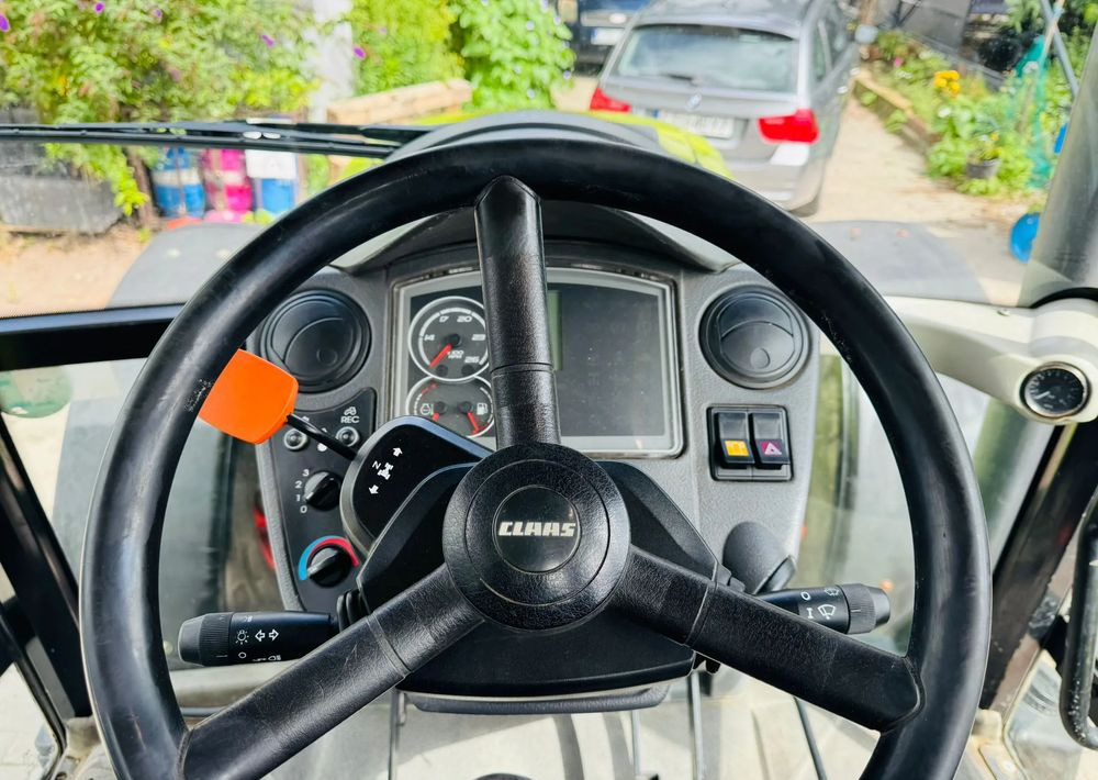 Tractor Claas Axos 330