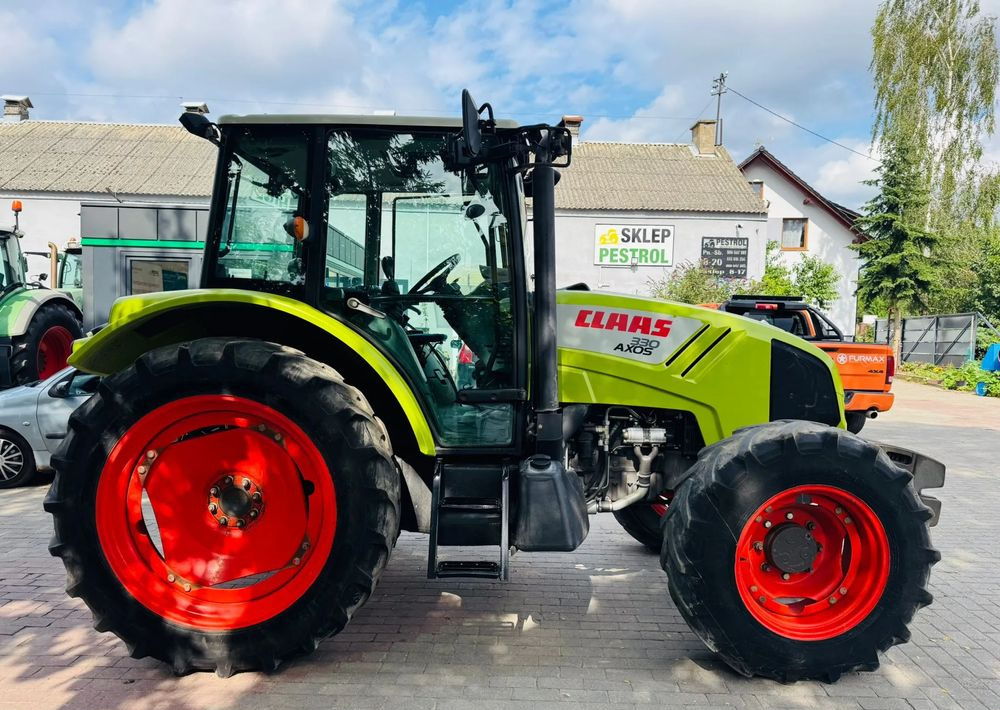 Tractor Claas Axos 330