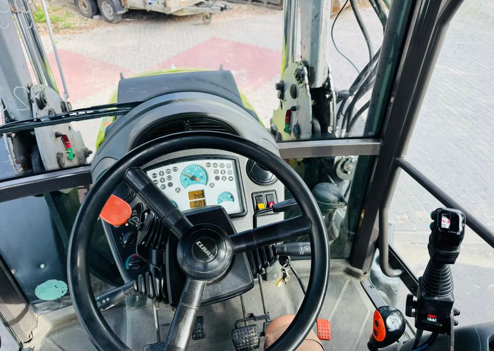 Tractor Claas Celtis 446 RX