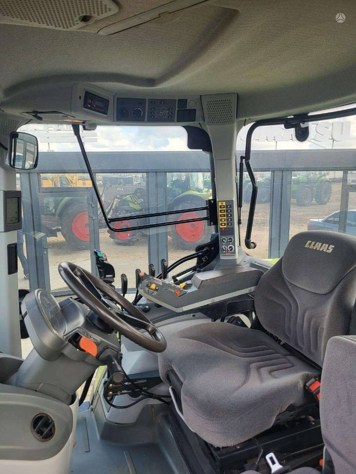 Tractor Claas Claas Arion 530