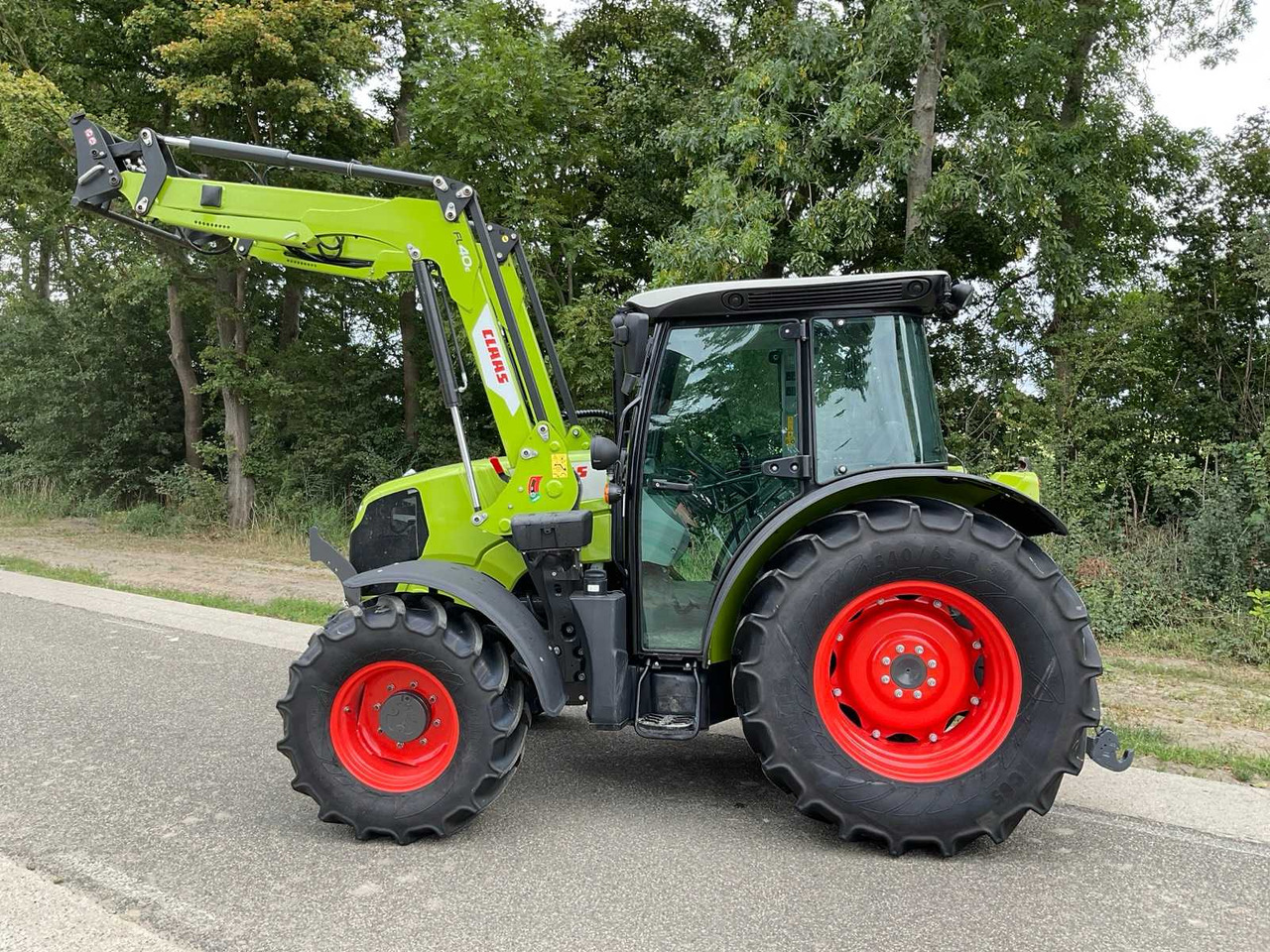 Tractor Claas Elios 210