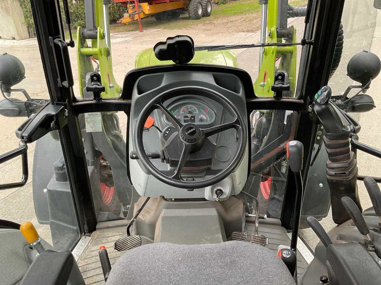 Tractor Claas Elios 210