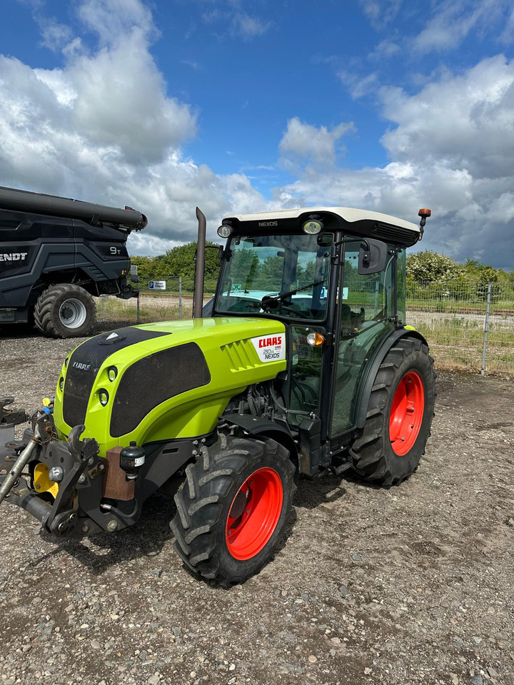 Tractor Claas Nexos 210 VL