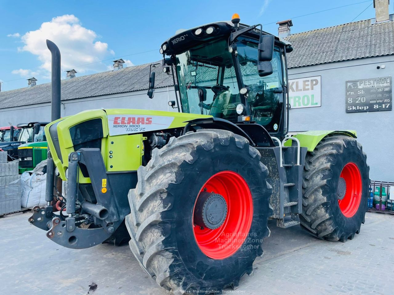 Tractor Claas XERION 3800