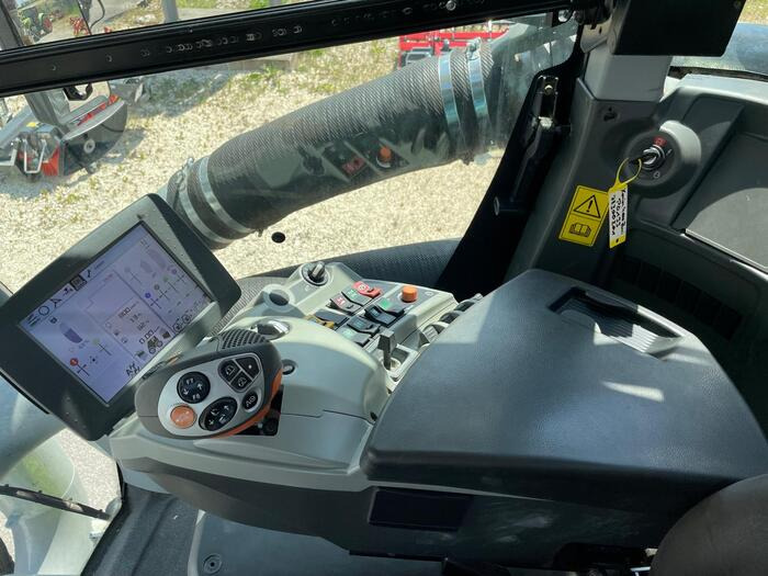 Tractor Claas Xerion 4000