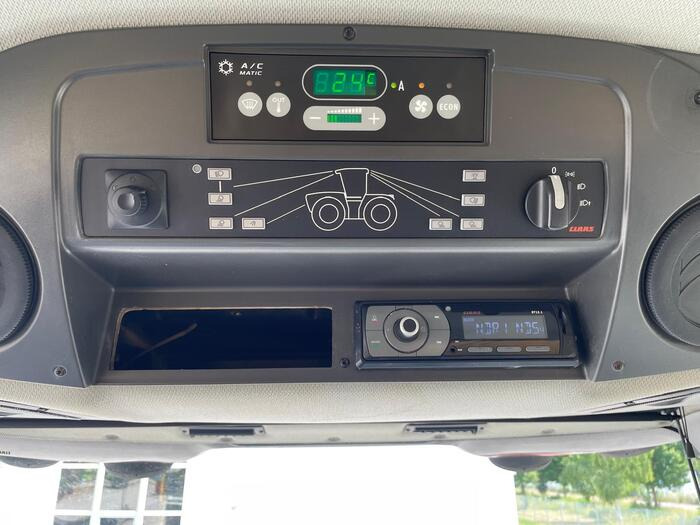 Tractor Claas Xerion 4000