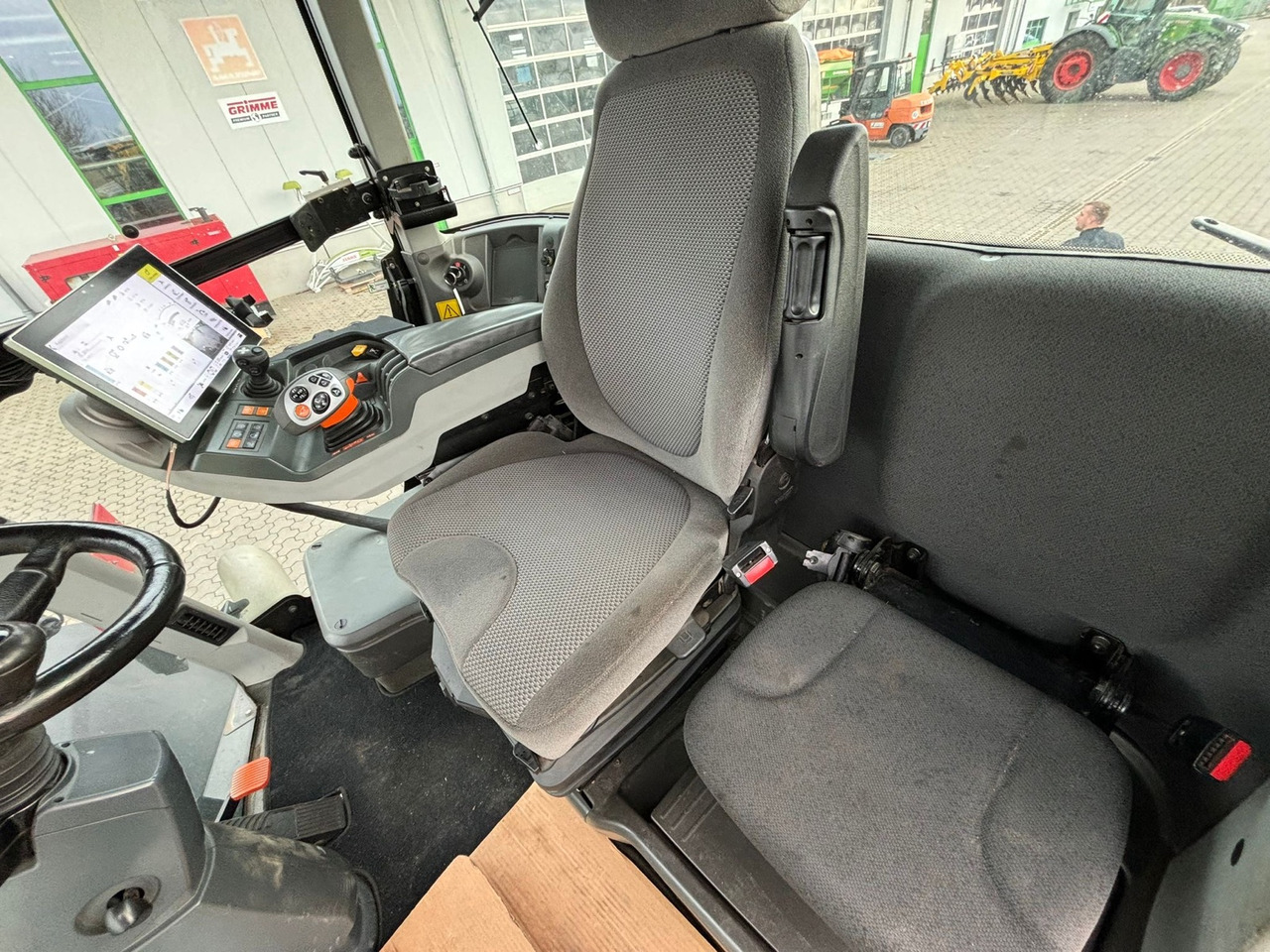 Tractor Claas Xerion 4200 Trac