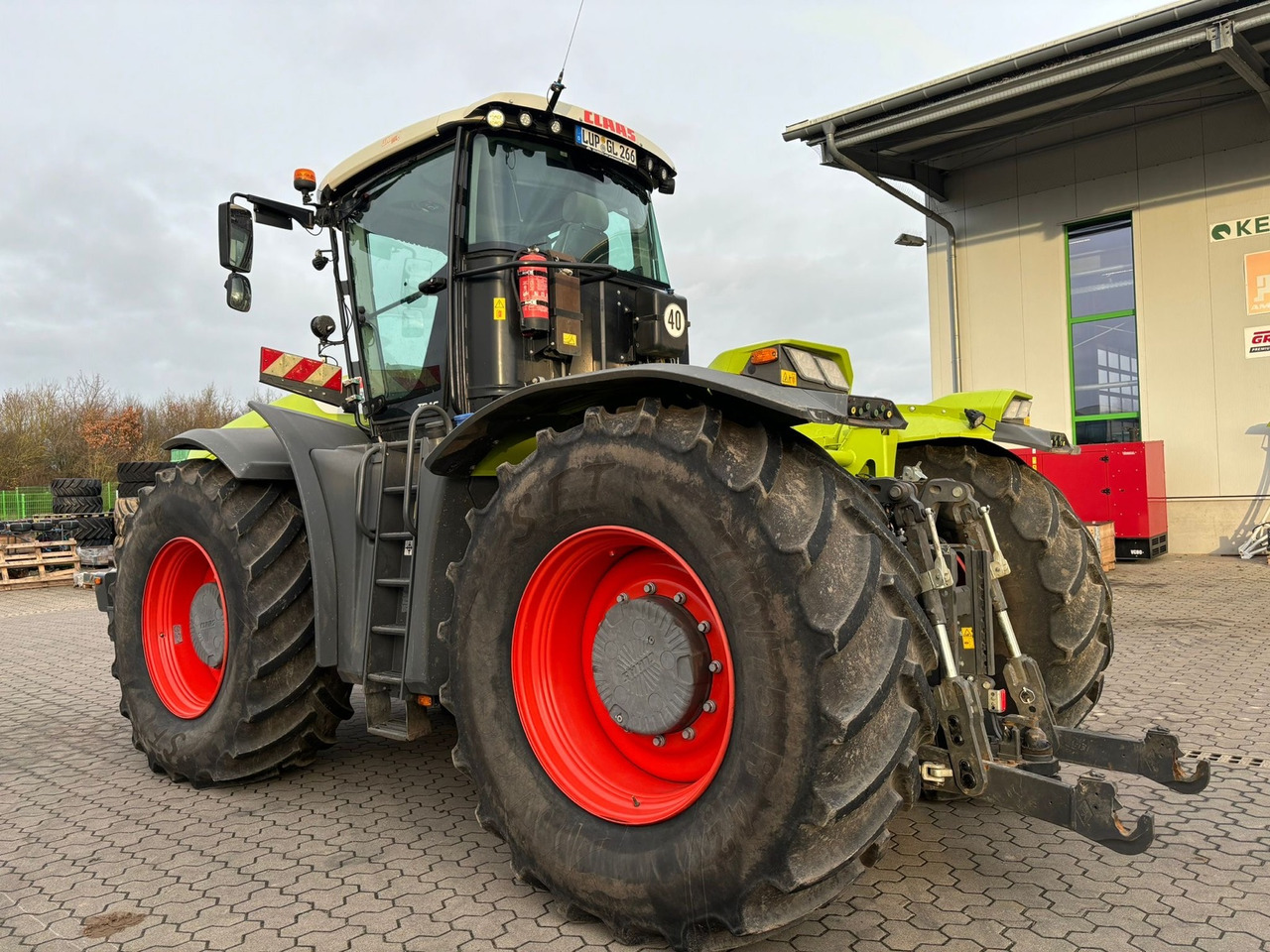 Tractor Claas Xerion 4200 Trac
