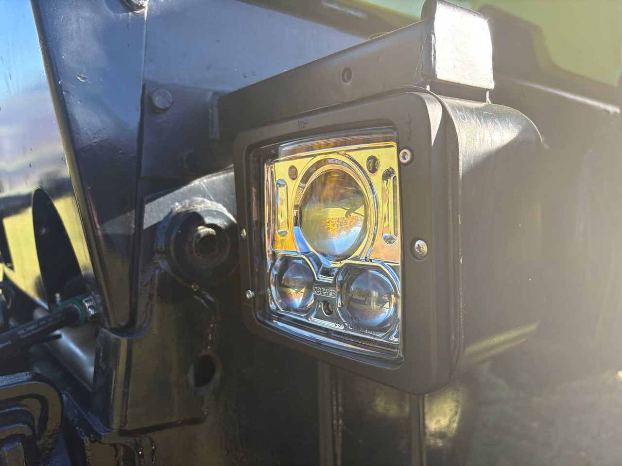 Tractor DAIMLER-BENZ MB-TRAC 1300 FRONT LOADER