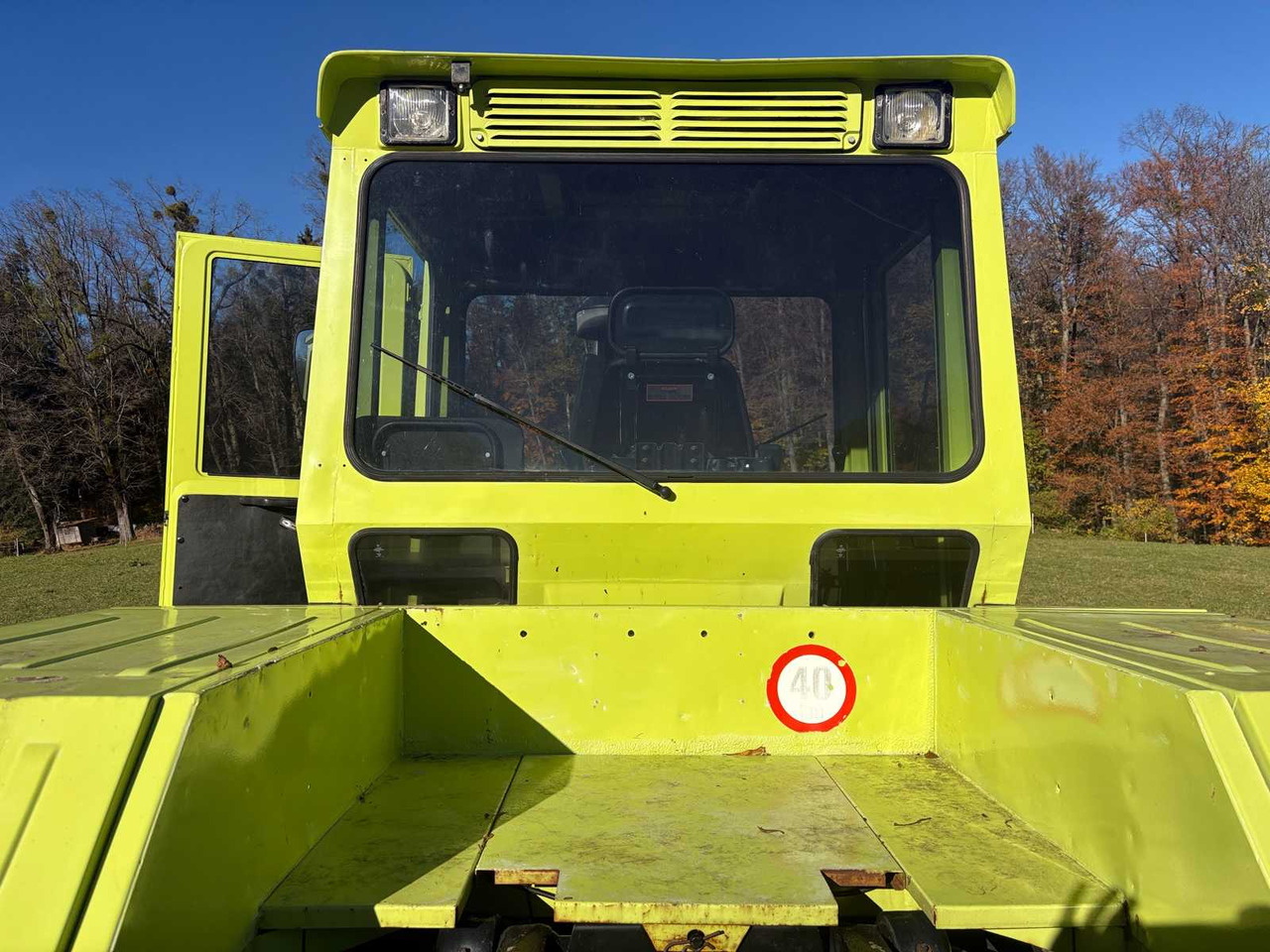 Tractor DAIMLER-BENZ MB-TRAC 1300 FRONT LOADER