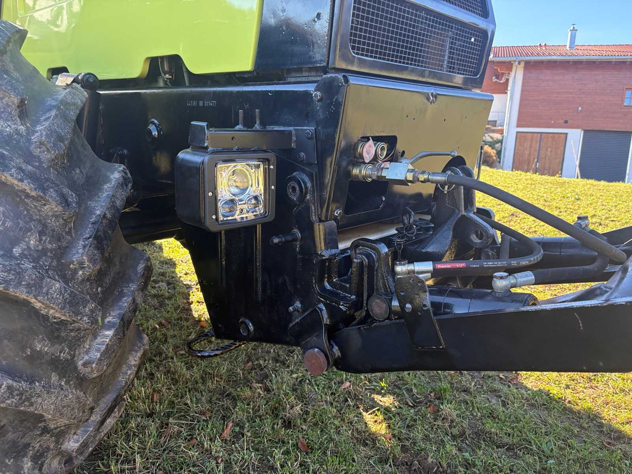 Tractor DAIMLER-BENZ MB-TRAC 1300 FRONT LOADER
