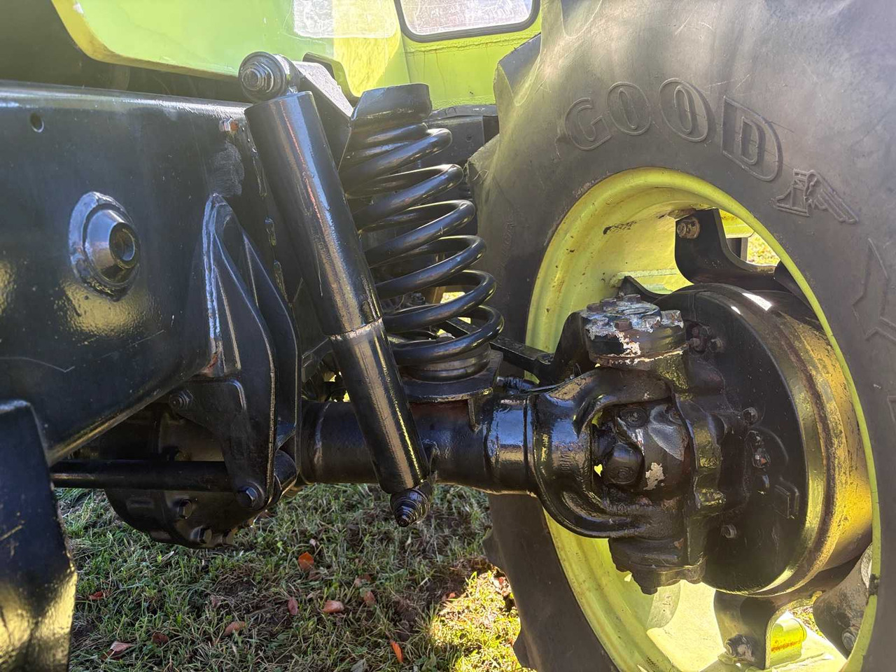 Tractor DAIMLER-BENZ MB-TRAC 1300 FRONT LOADER