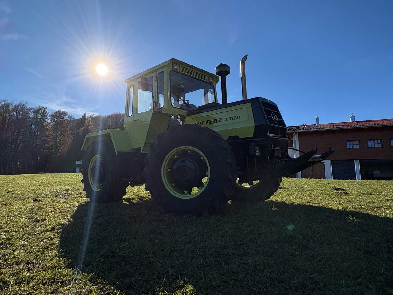 Tractor DAIMLER-BENZ MB-TRAC 1300 FRONT LOADER
