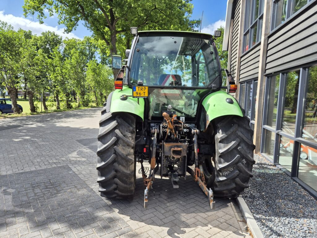 Tractor DEUTZ AGROTRON 85