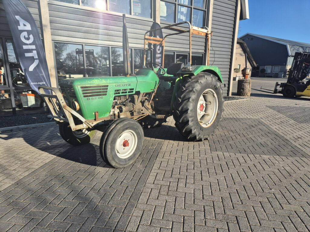 Tractor DEUTZ D5206