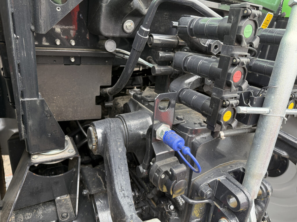Tractor DEUTZ FAHR Agrofarm 115G