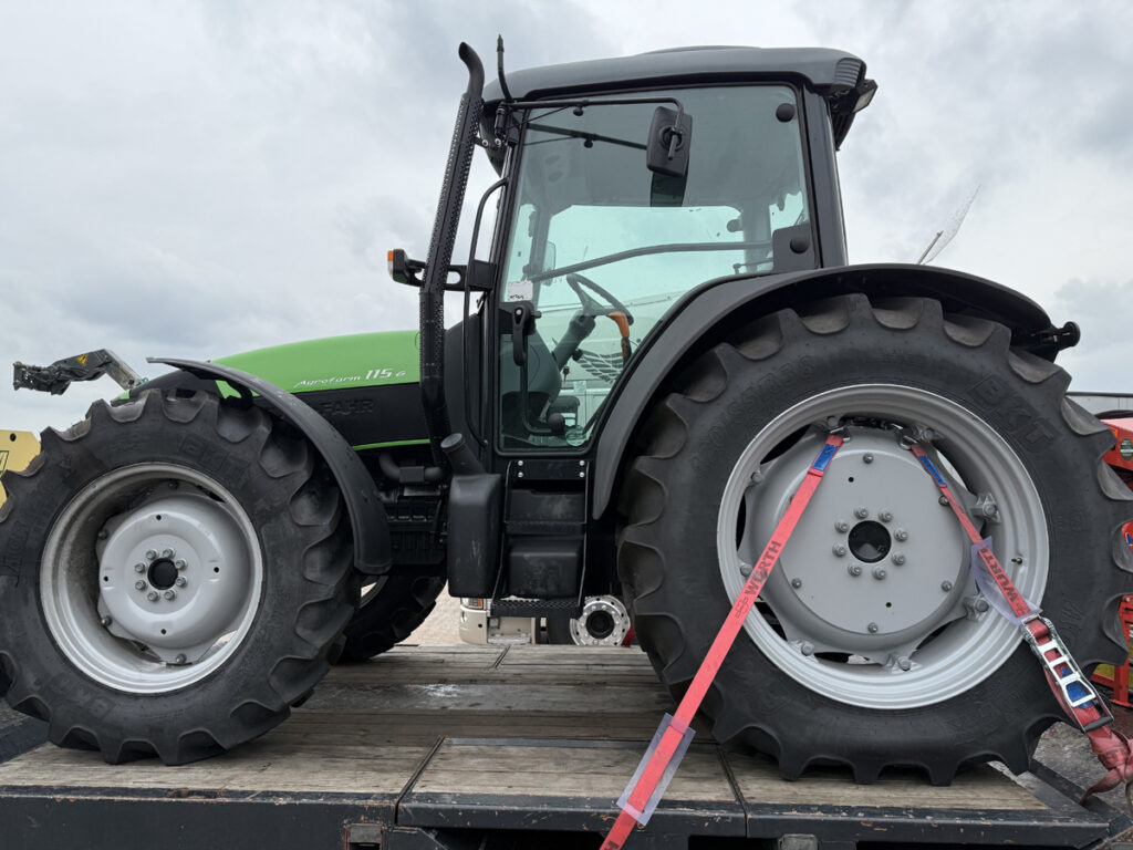 Tractor DEUTZ FAHR Agrofarm 115G