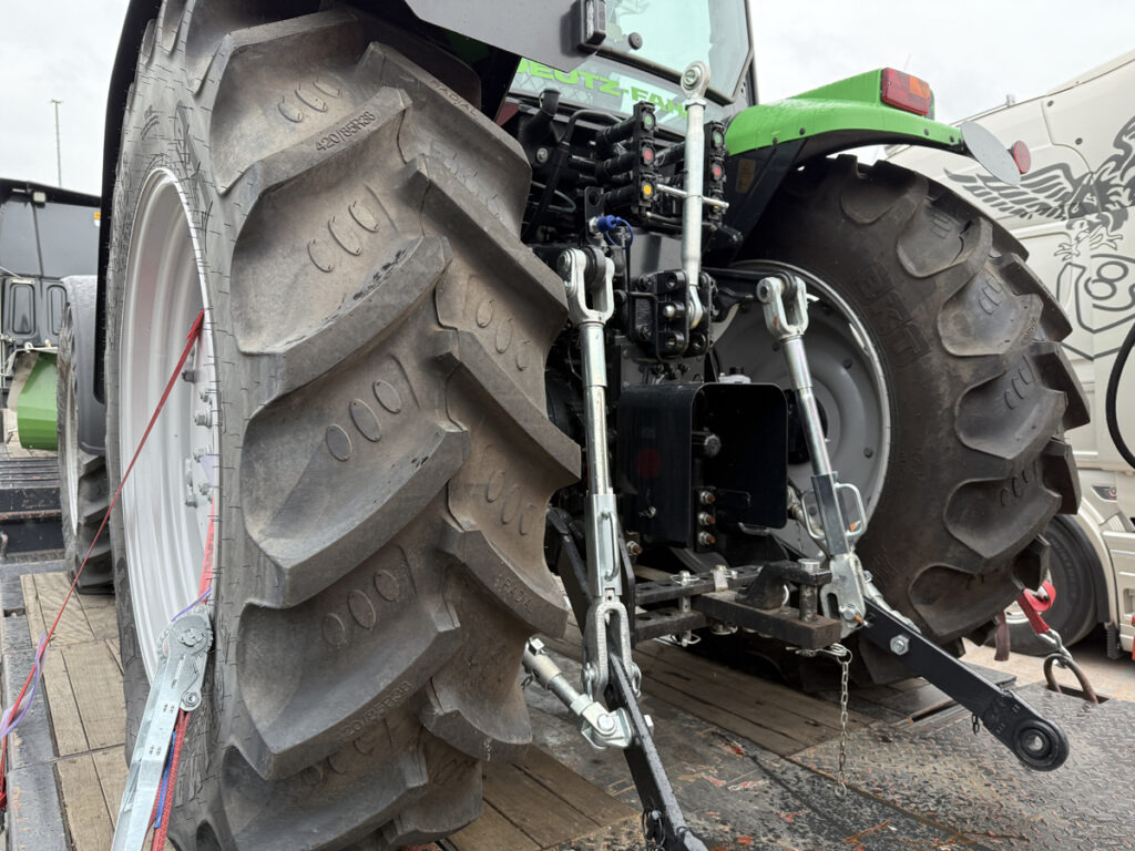 Tractor DEUTZ FAHR Agrofarm 115G