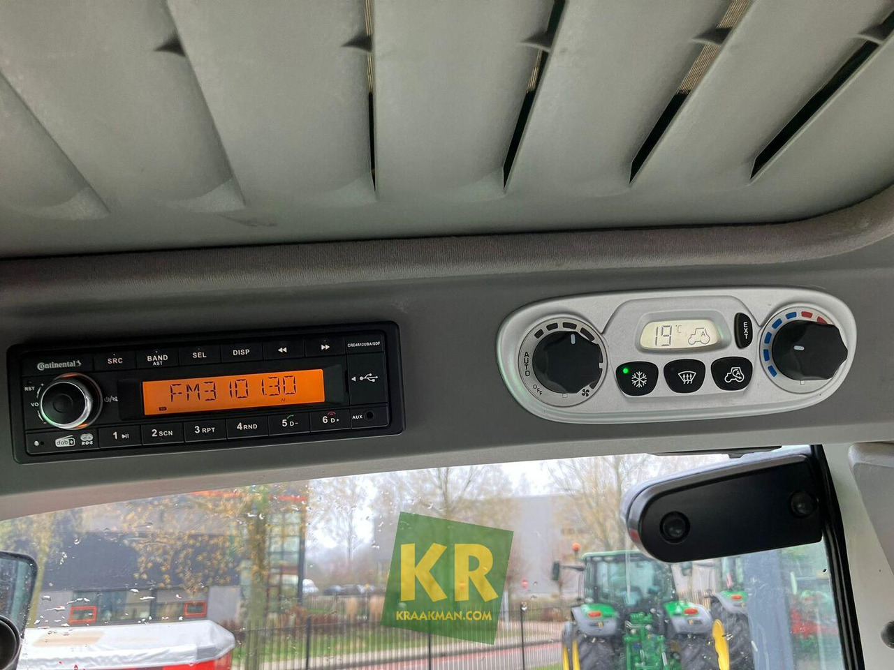 Tractor Deutz Fahr Agrotron 6150 TTV tractor