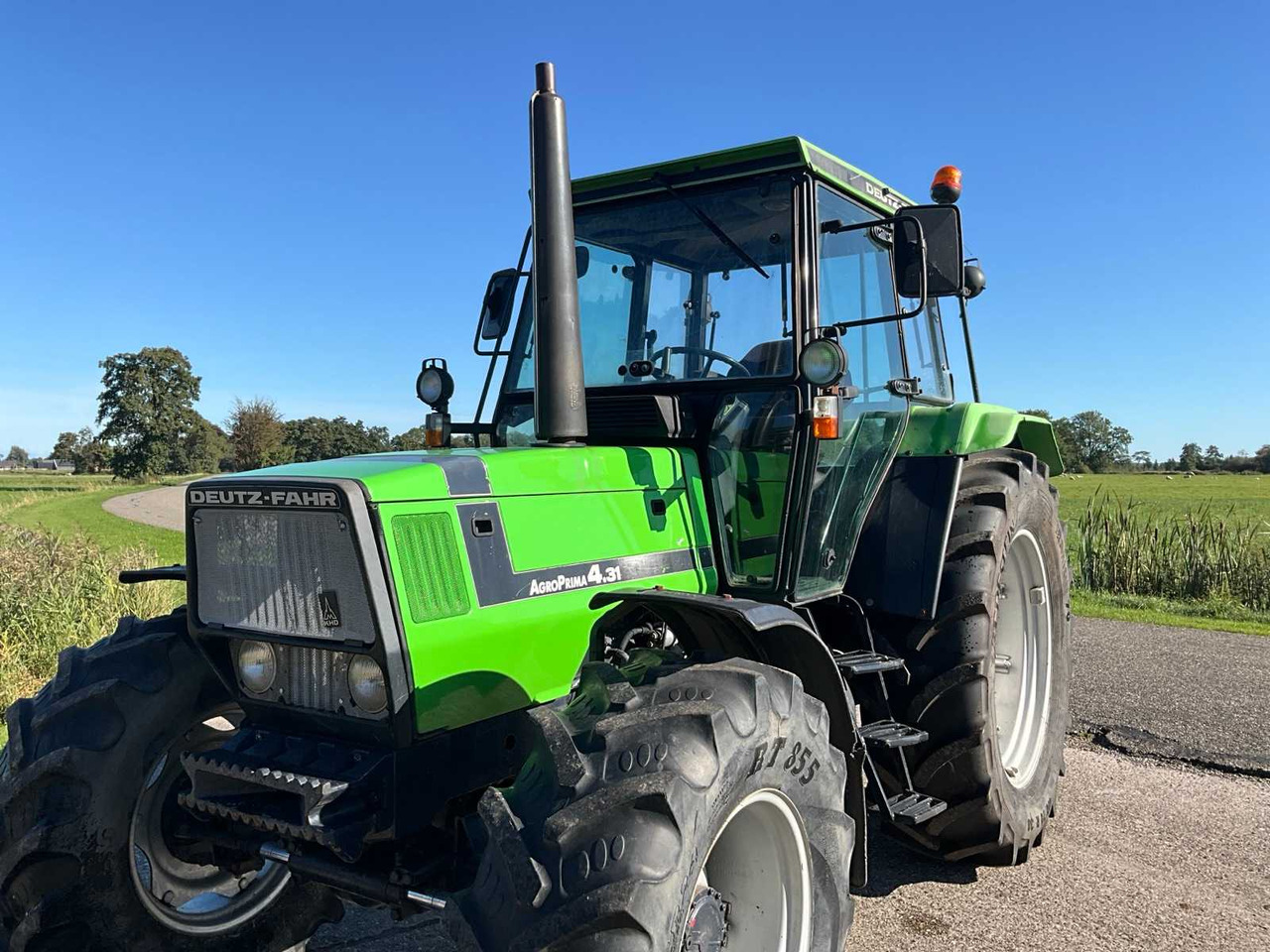 Tractor Deutz-Fahrenheit AgroPrima 4.31