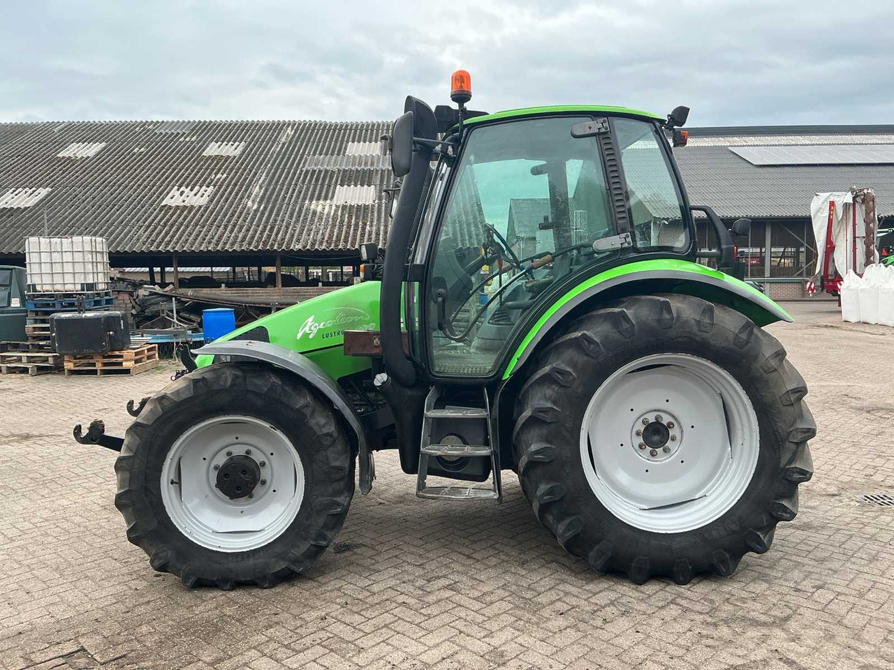 Tractor Deutz-fahr Agrotron 100