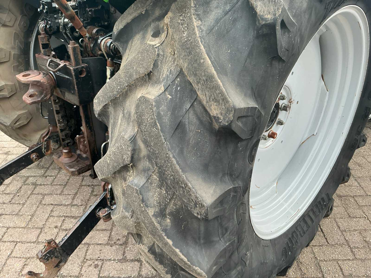 Tractor Deutz-fahr Agrotron 100
