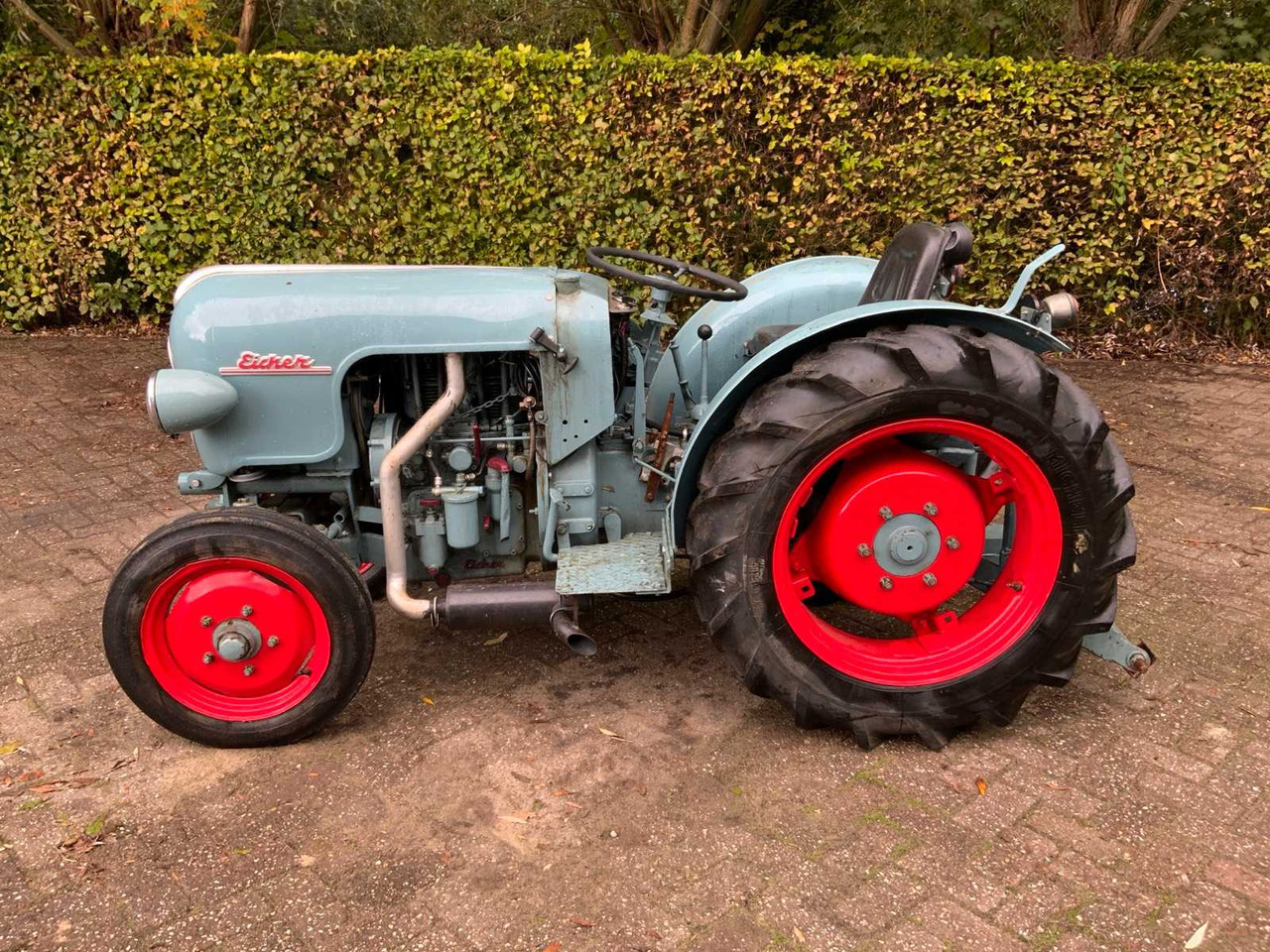 Tractor Eicher ES201