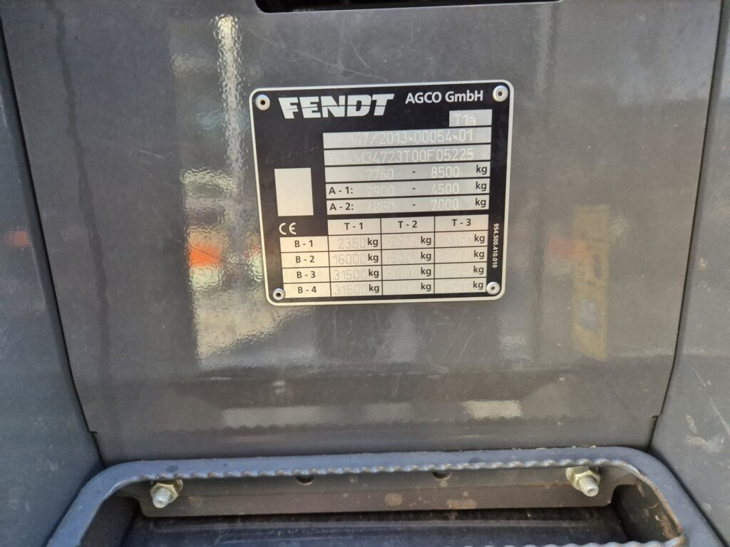 Tractor FENDT 310 vario