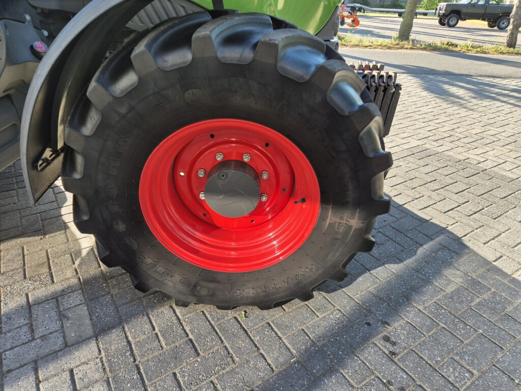 Tractor FENDT 310 vario