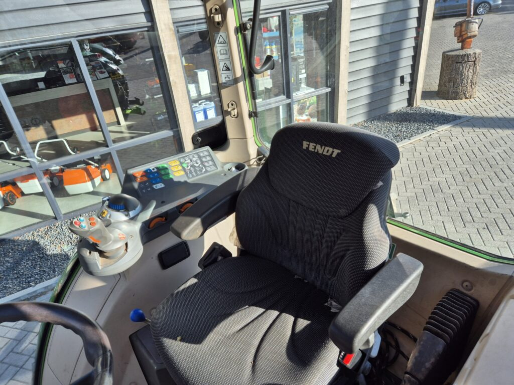 Tractor FENDT 310 vario