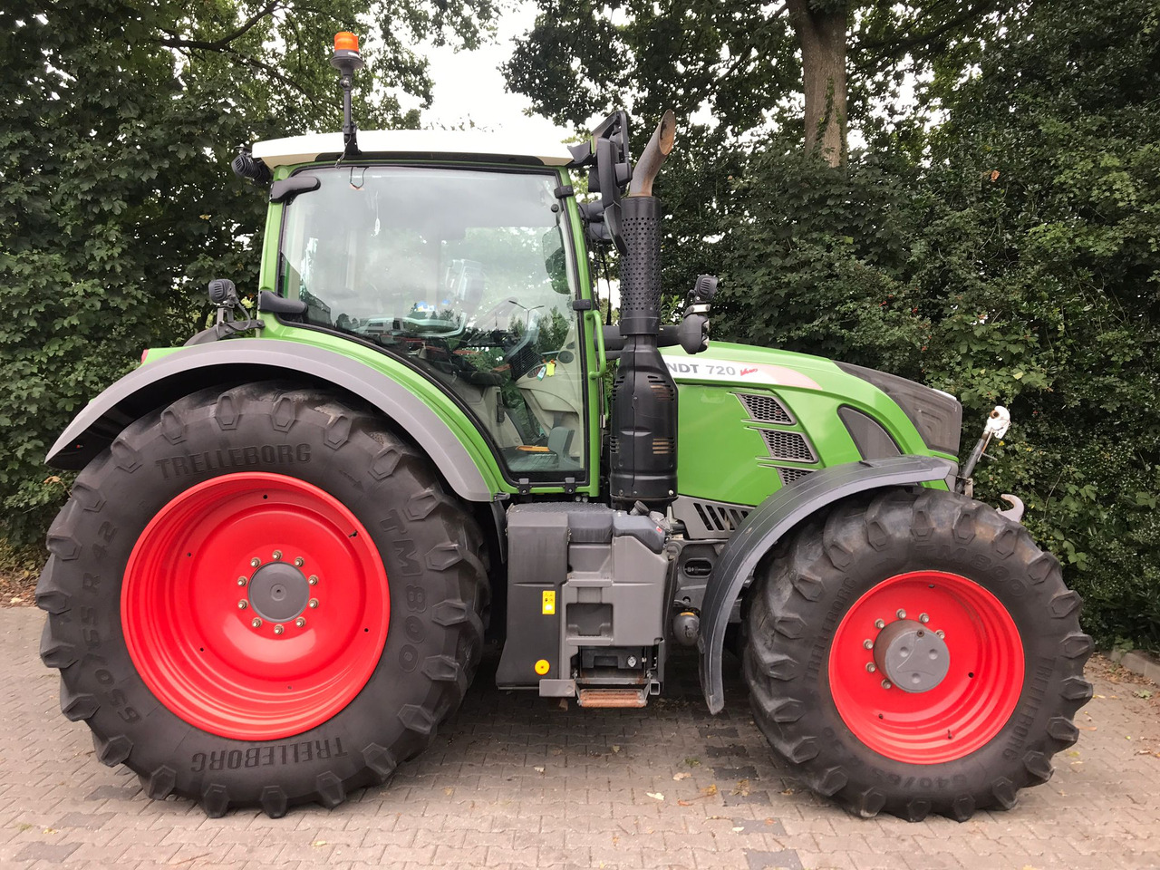 Tractor FENDT 720 Vario S4 PowerPlus