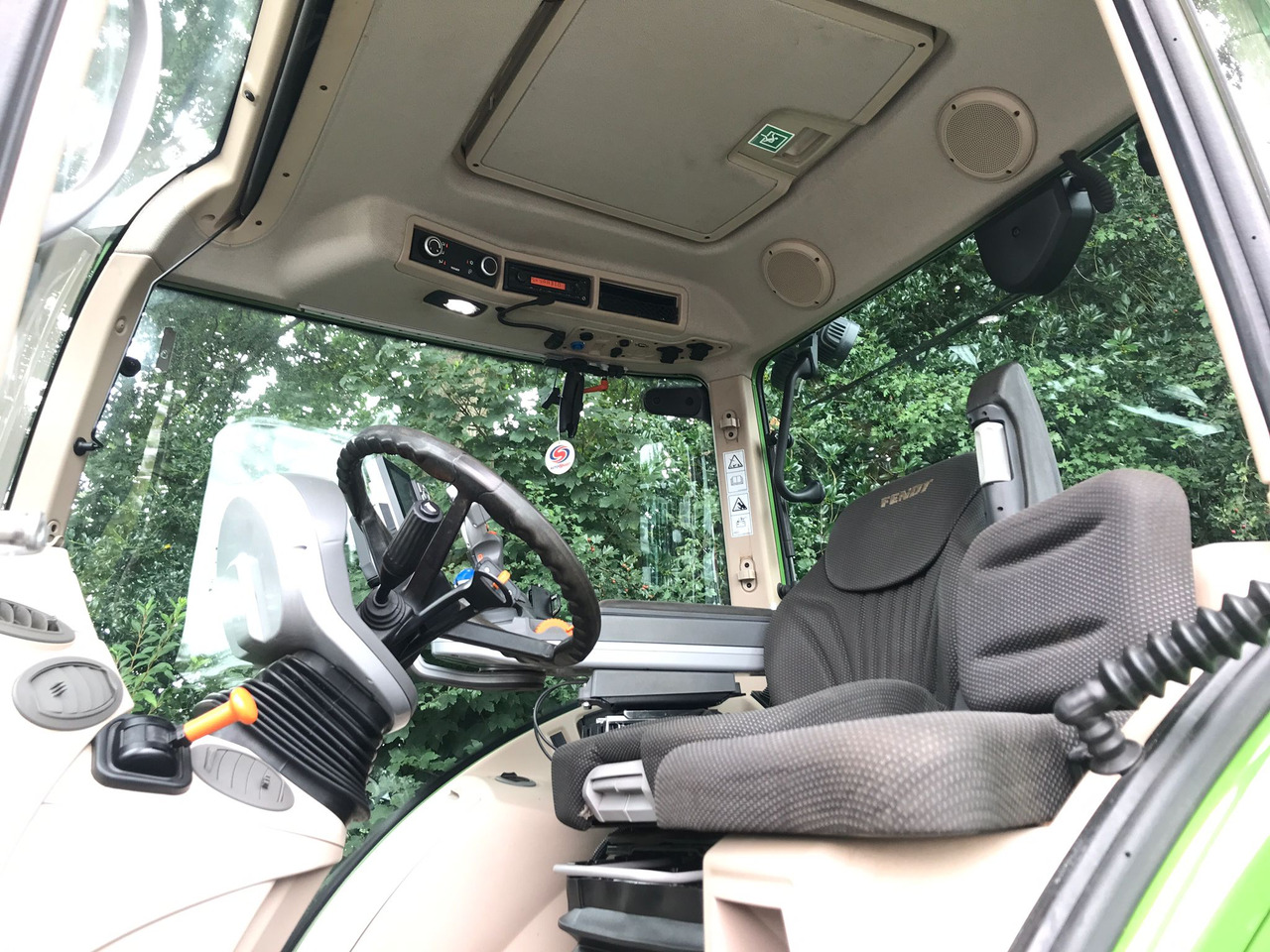 Tractor FENDT 720 Vario S4 PowerPlus