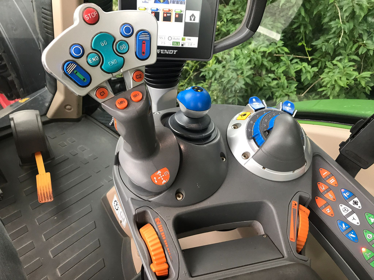 Tractor FENDT 720 Vario S4 PowerPlus