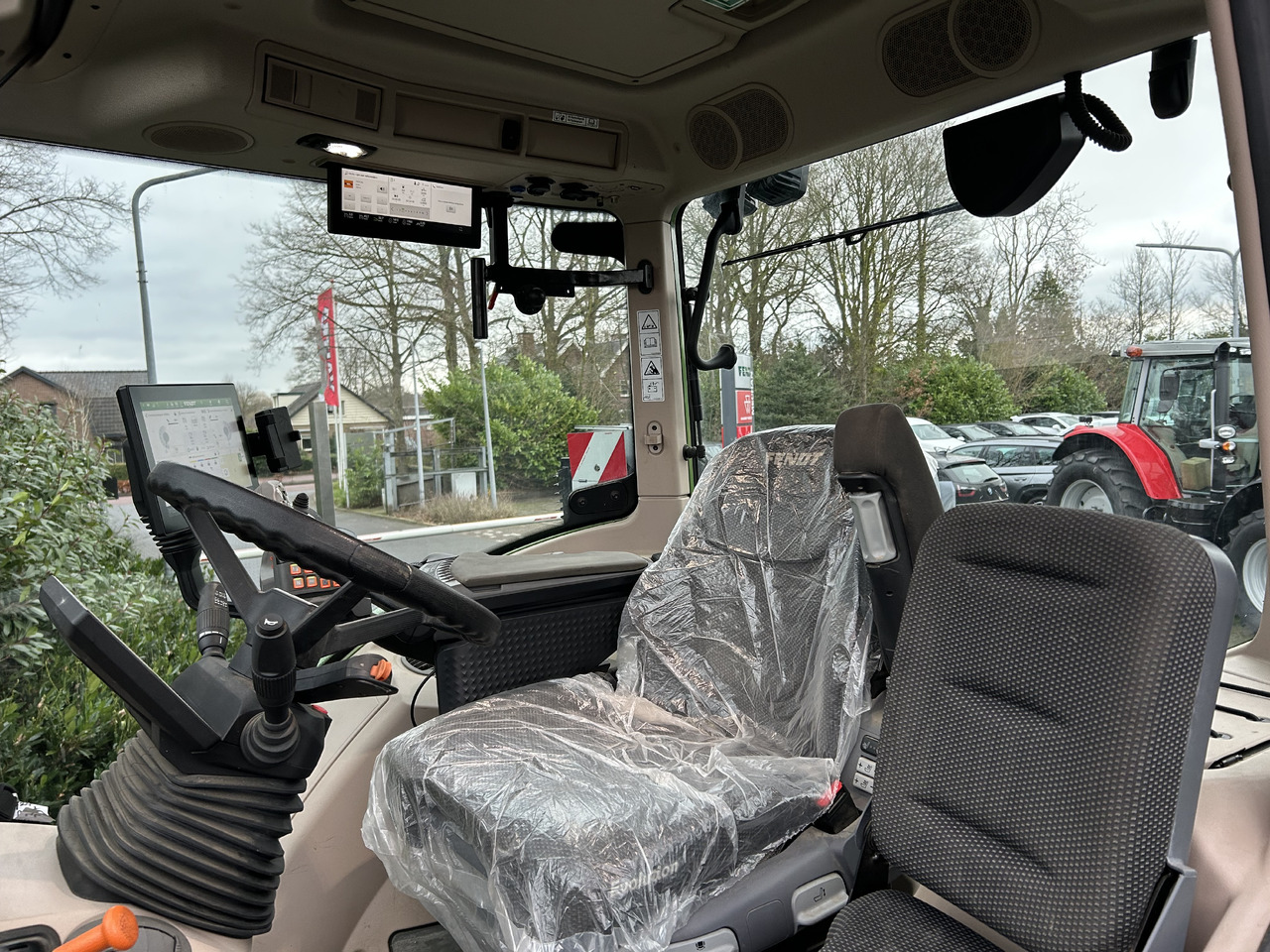 Tractor FENDT 724 Vario Gen6 ProfiPlus setting 2