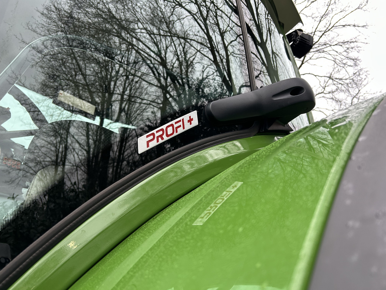 Tractor FENDT 724 Vario Gen6 ProfiPlus setting 2