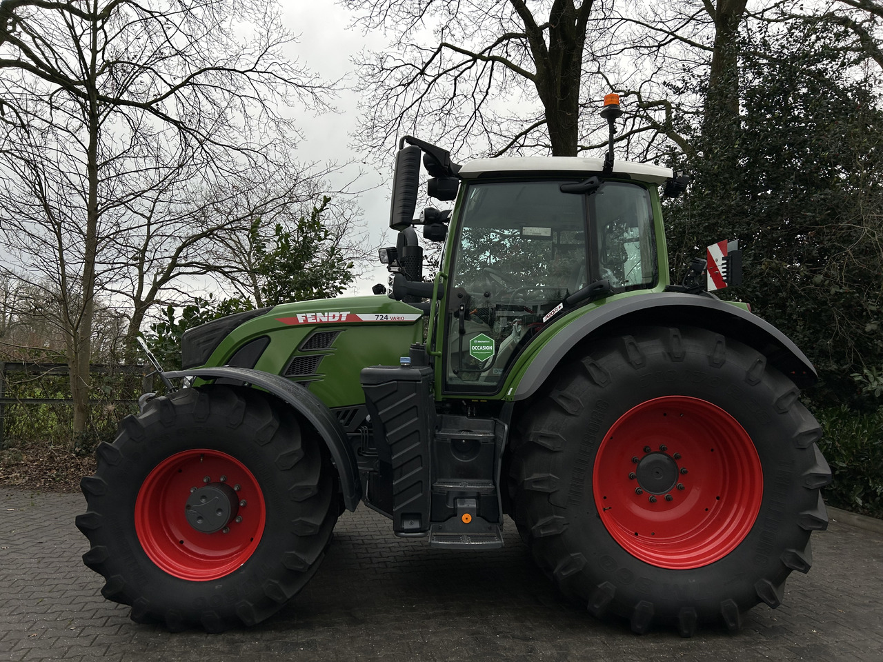 Tractor FENDT 724 Vario Gen6 ProfiPlus setting 2