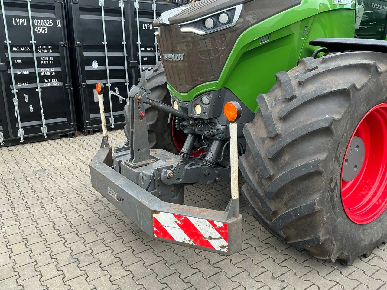 Tractor FENDT 934 VARIO ALL-WHEEL DRIVE AGRICULTURAL TRACTOR