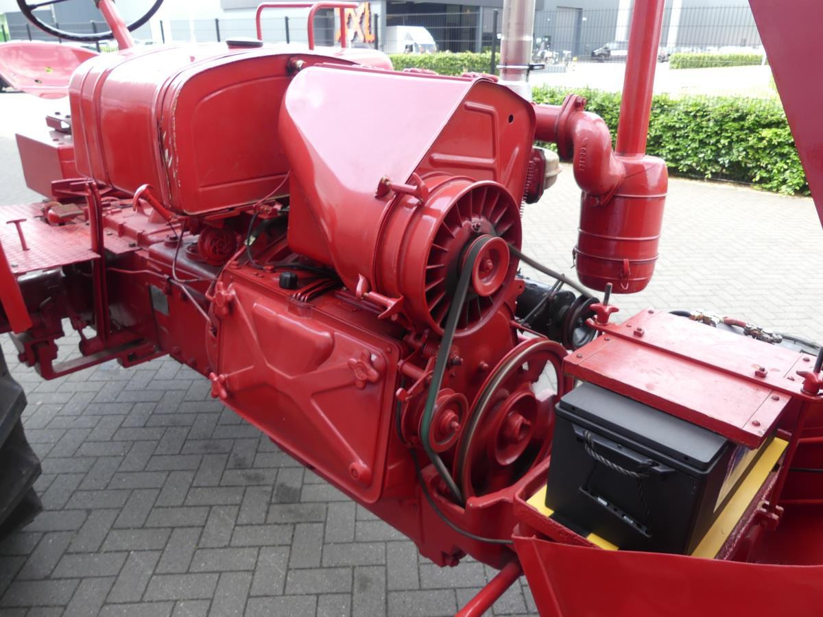 Tractor Fahr D45L