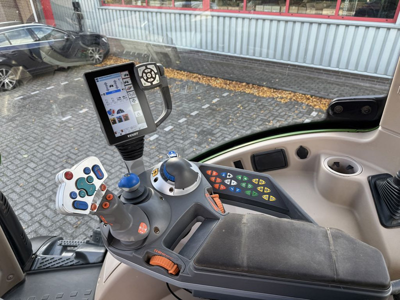 Tractor Fendt 513 Vario Power