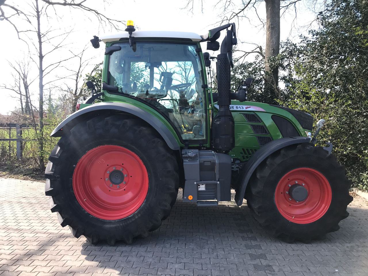 Tractor Fendt 513 Vario S4 PowerPlus
