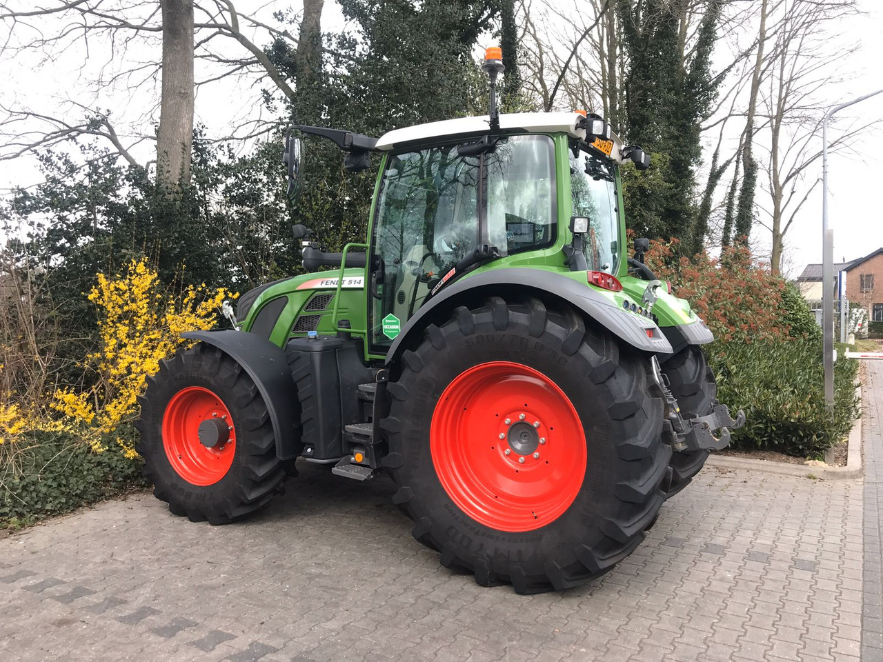 Tractor Fendt 514 Vario S4 ProfiPlus