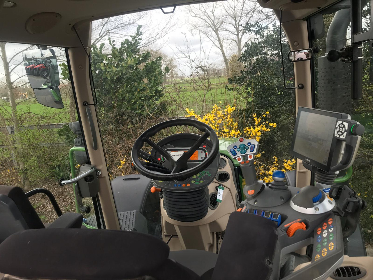 Tractor Fendt 514 Vario S4 ProfiPlus