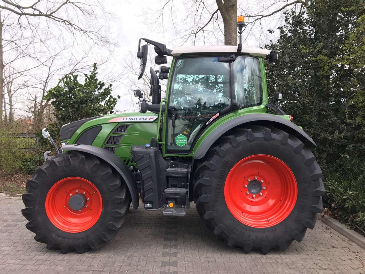 Tractor Fendt 514 Vario S4 ProfiPlus